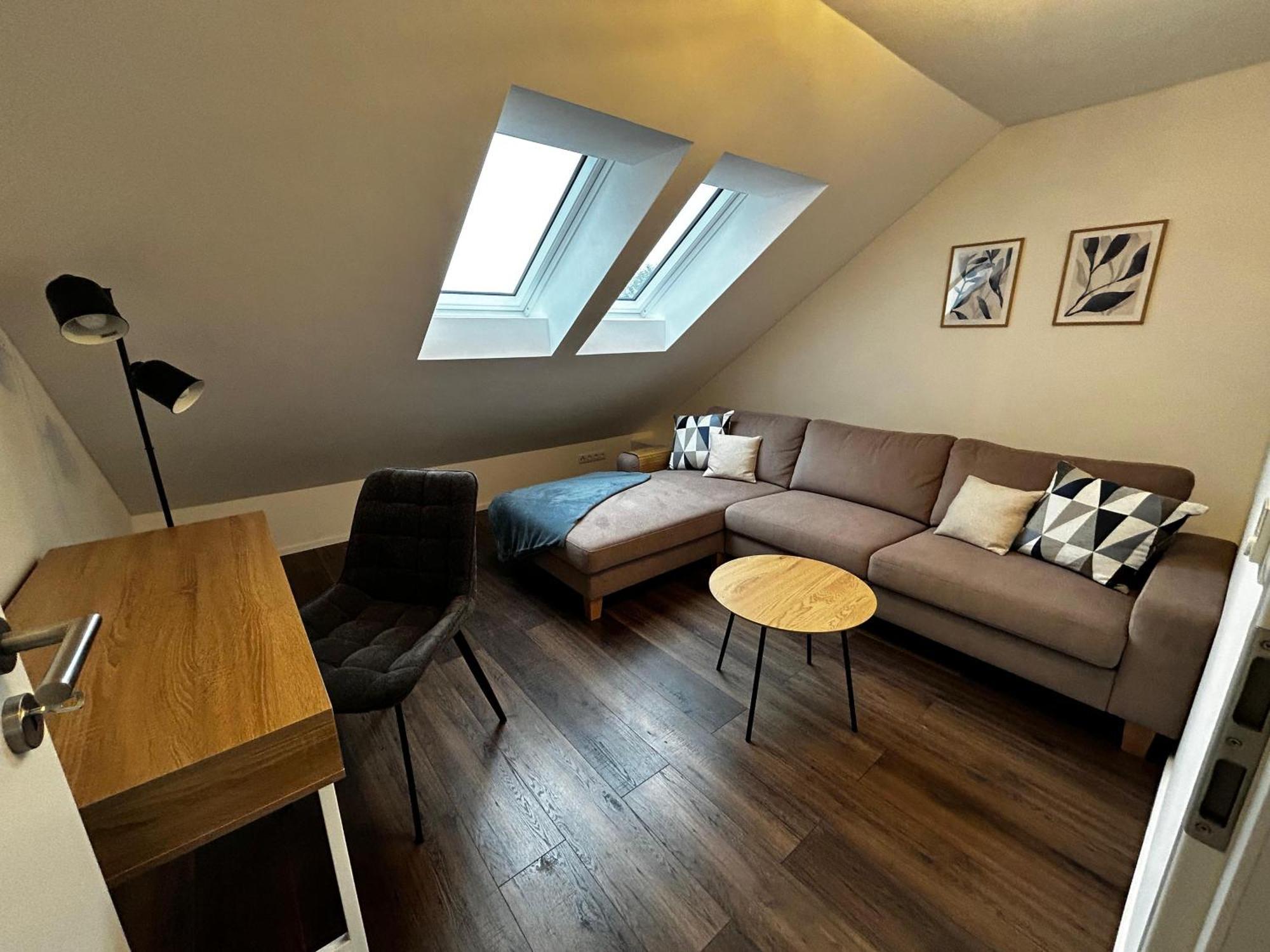 Moderne Ferienwohnung Fuer Familien Im Dachgeschoss Bosau Exterior photo